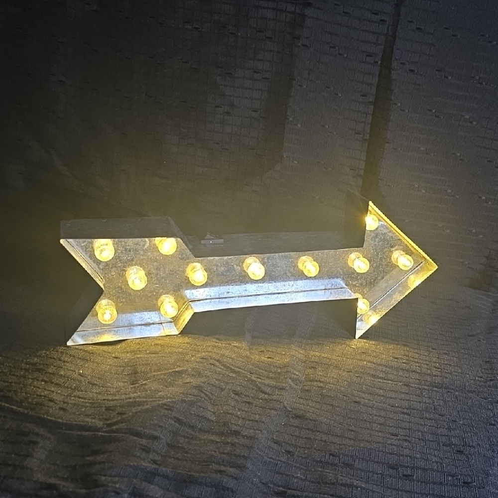 Apothecary & Company Marquee Light With 4-6 hour Timer